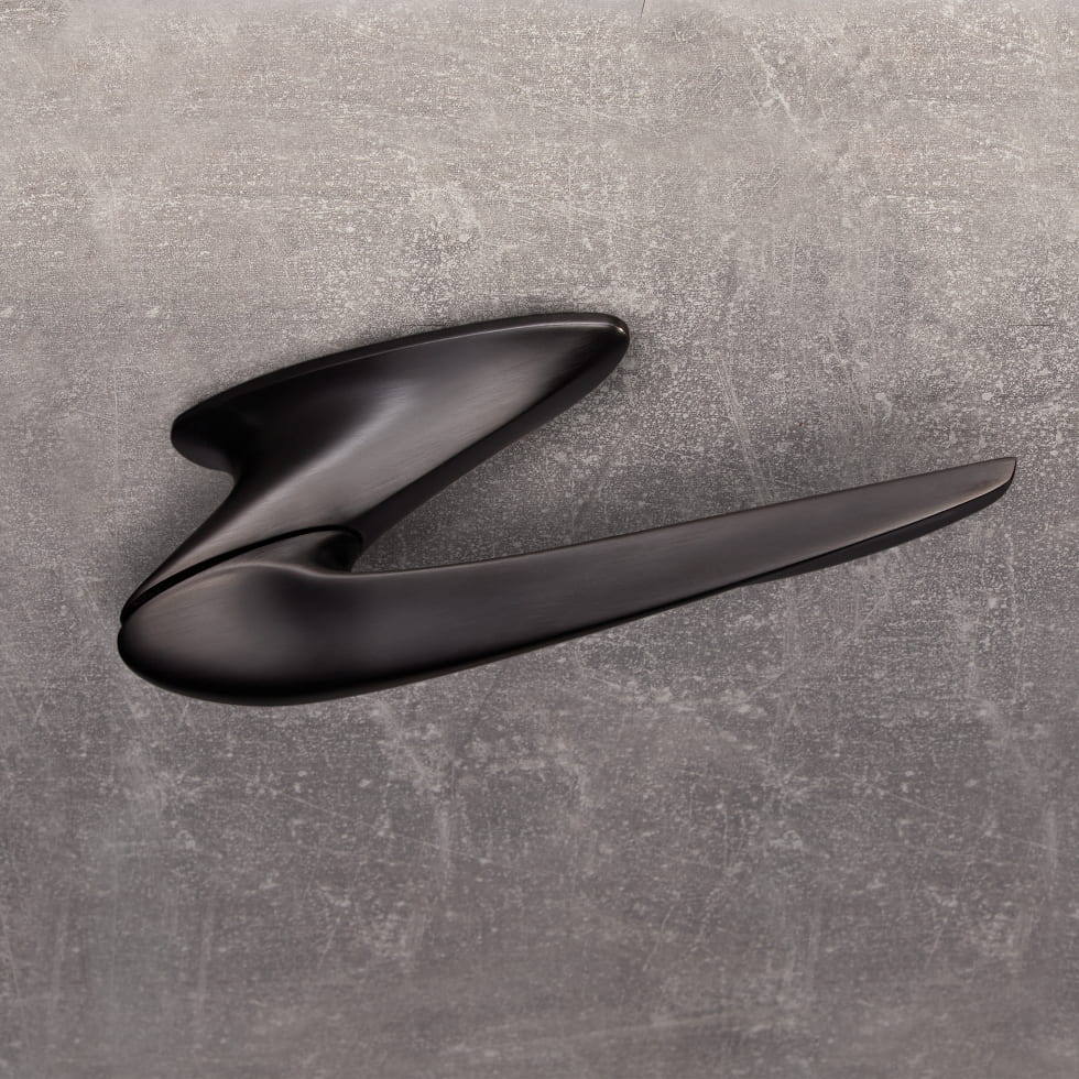 Nexxa door handle by Zaha Hadid and by izé in satin black finish.